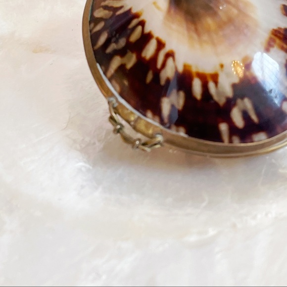 Brown Shell Trinket Brown Engagement Ring Box - Picture 5 of 9